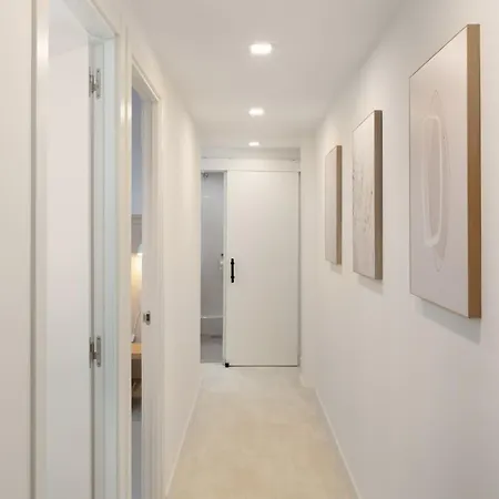 Modern 300m From شقة